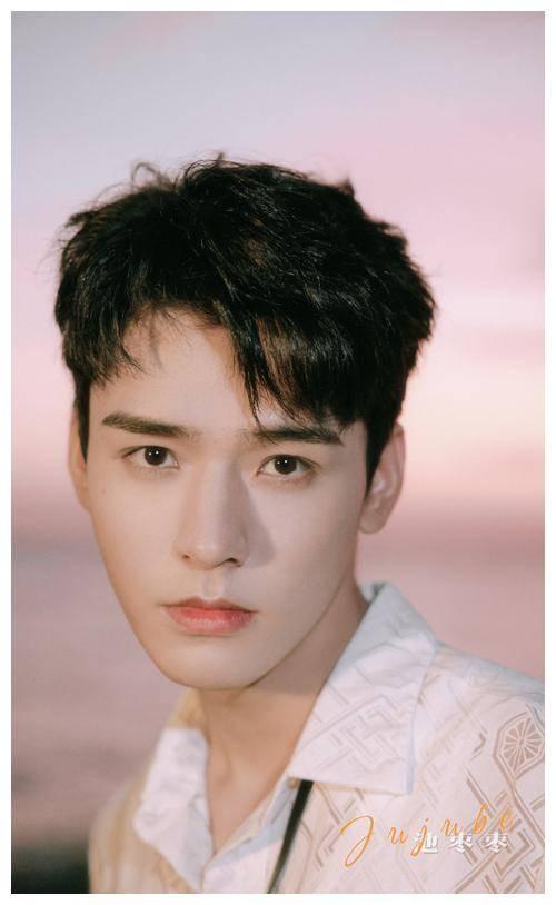 龚俊热巴娱乐爆料,揭秘明星幕后故事与情感纠葛”  第2张